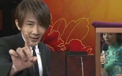 2013年王力宏冲到春晚后台,怒甩刘谦耳光,当年到底发生了什么?