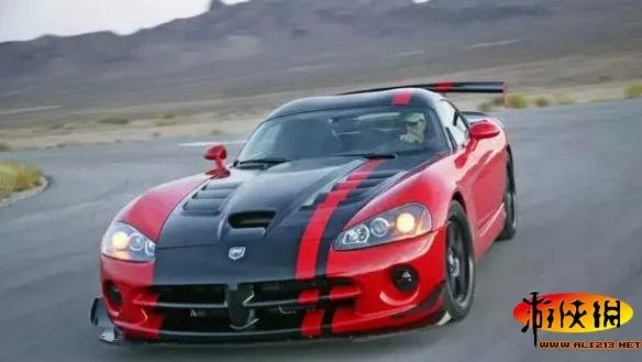 你以为莱肯超跑真被撞坏了？ 盘点《速7》玩坏的汽车