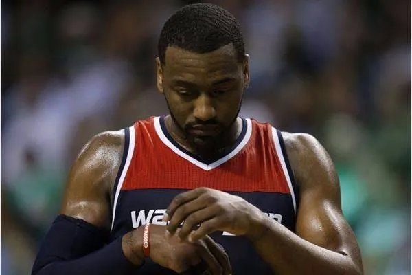 沃尔如今要休息一年，他的合同是否会变成垃圾合同？