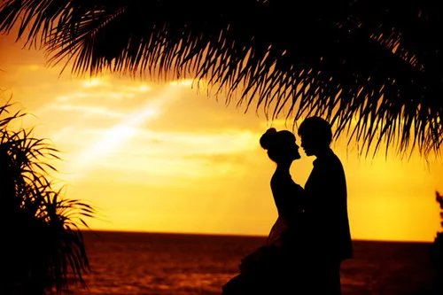 三亚婚纱照价格套餐贵吗 去三亚拍婚纱照多少钱