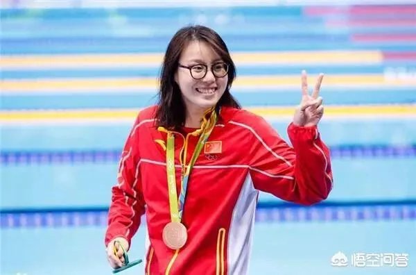 被中乙球员嘲讽“不知道羞耻”的傅园慧勇夺全国游泳冠军赛50米仰泳冠军,你怎么看?