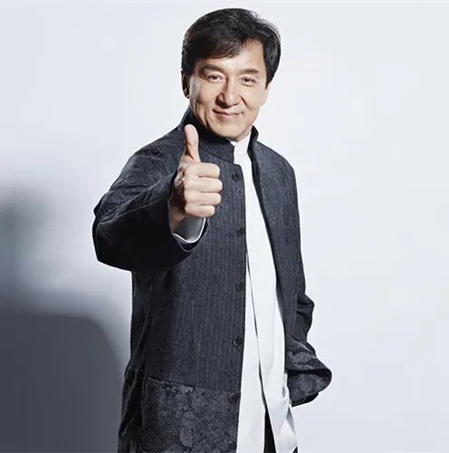 成龙被预言将遇空难 神秘程度令人啧啧称奇