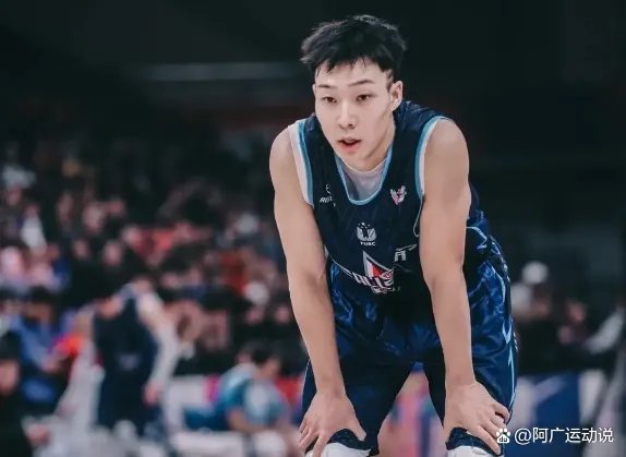 他曾被称为“北体得分机器”,杨皓喆的篮球实力如何呢?