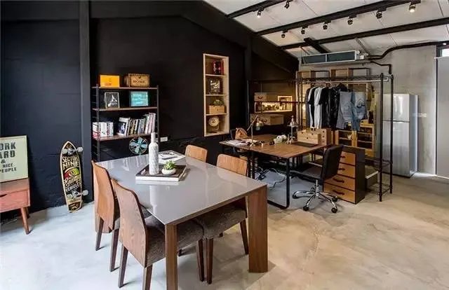 贾静雯老公亲手打造的硬汉Loft风,颜值也超高!