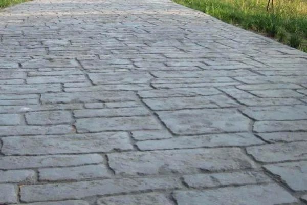 水泥压花地坪价格？多少钱一平方米？