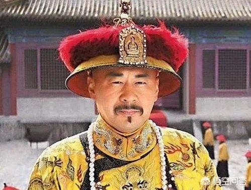 《甄嬛传》里，华妃怀孕的时候，雍正还不是皇上，那他为什么不让华妃有孩子？