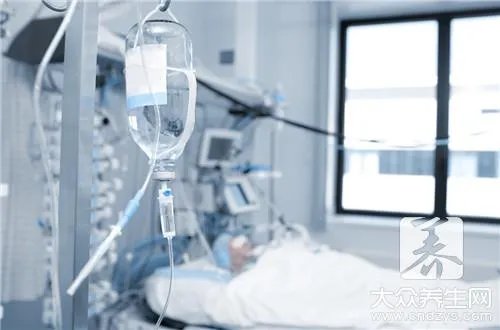 吃康泰克能喝酒吗