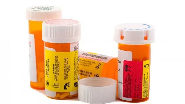 春节亲子游离不开蒙脱石散 这个百宝药箱你一定用得着