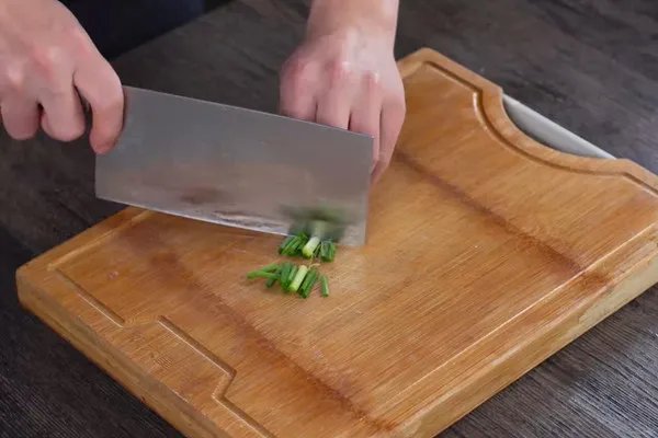 咸鱼茄子煲的做法 咸鱼茄子煲的家常做法