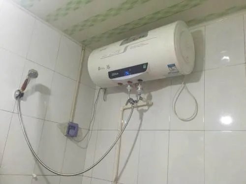 热水器漏水是什么原因怎么办