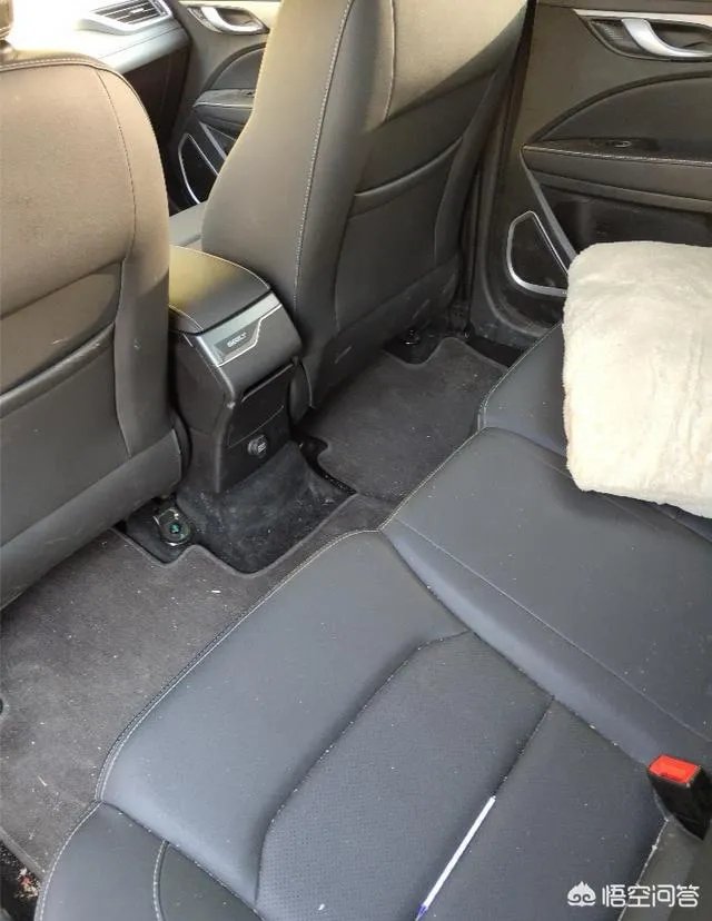 吉利帝豪有什么优缺点？