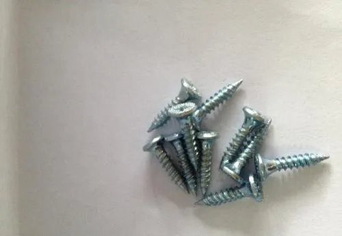 干壁钉与自攻钉的区别是什么