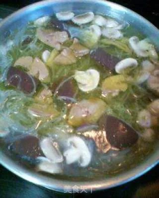 鸭血粉丝汤