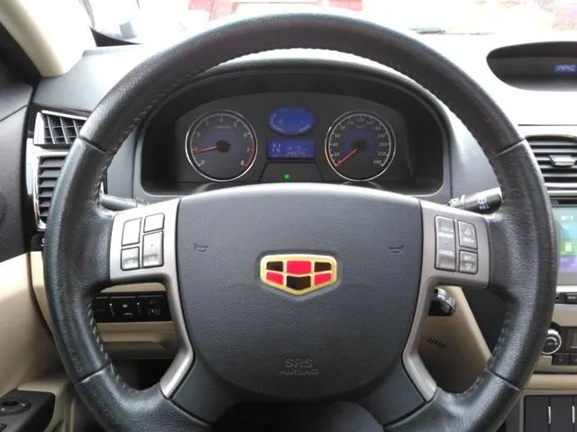 吉利帝豪有什么优缺点？