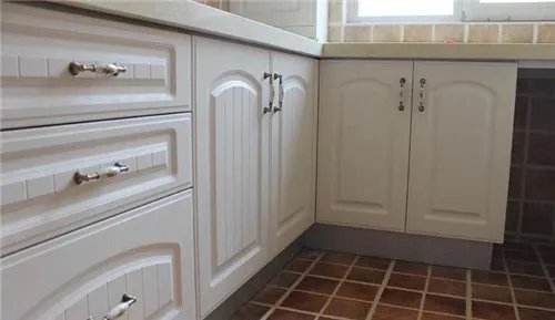 橱柜门板用什么材料好 五种常用的橱柜门板介绍