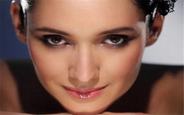 维生素e抹脸能祛斑吗