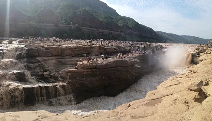 黄河壶口瀑布在哪 壶口瀑布在哪个城市