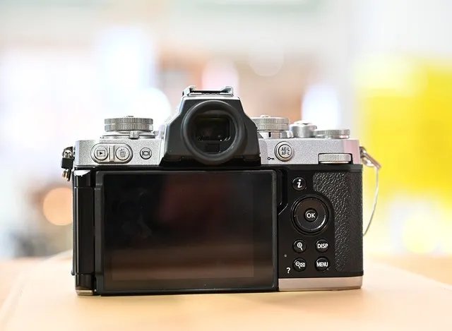 性能强且颜值高 这四款微单相机很受欢迎