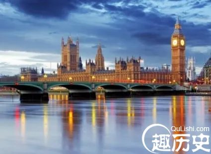 盘点世界十大最富国家中国超日本成第二富国家