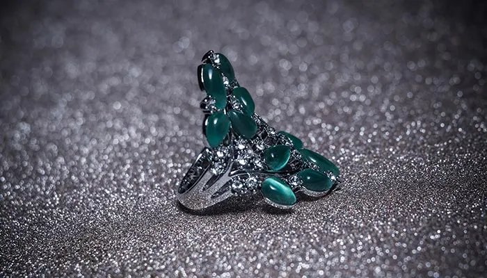 锆石是什么 锆石是什么东西