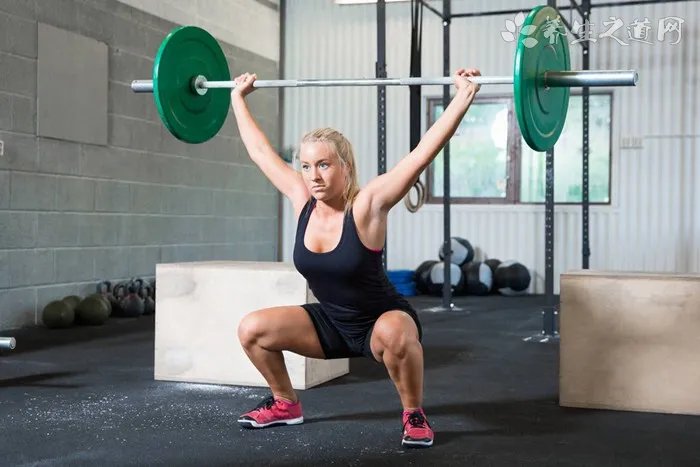 游泳怎么戴眼镜