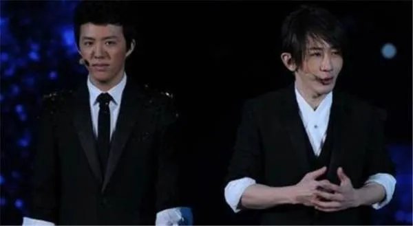 2013年王力宏冲到春晚后台,怒甩刘谦耳光,当年到底发生了什么?