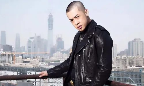 最近最火且好听的歌曲有哪些？