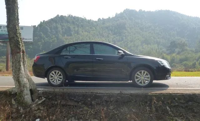 吉利帝豪有什么优缺点？