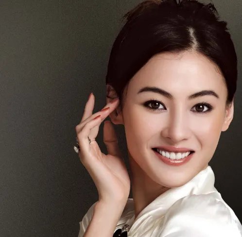 张柏芝罕见提到谢霆锋,如今终于释怀,对他的称呼非常得体,称呼什么?