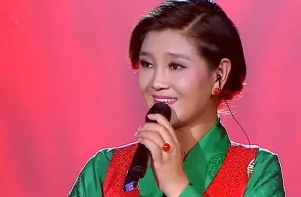 《我和草原有个约定》原唱是谁？