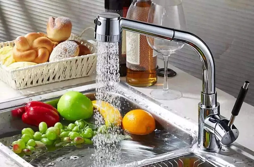 厨房水龙头怎么更换呢