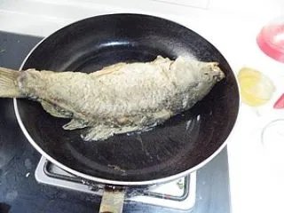 红烧鲤鱼