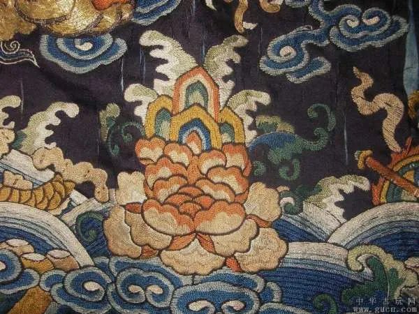 清朝官服到底是谁设计的，为何如此设计？