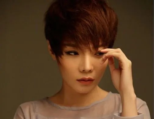 黑夜漫漫漫步过孤独是什么歌?