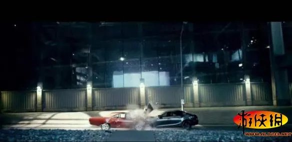 你以为莱肯超跑真被撞坏了？ 盘点《速7》玩坏的汽车