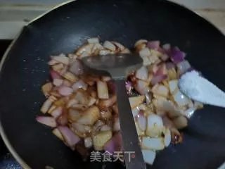 洋葱炒肉
