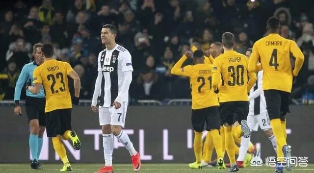 尤文、曼联欧冠双双爆冷输球，他们是在互让小组第一吗？为什么他们不想小组第一出线？
