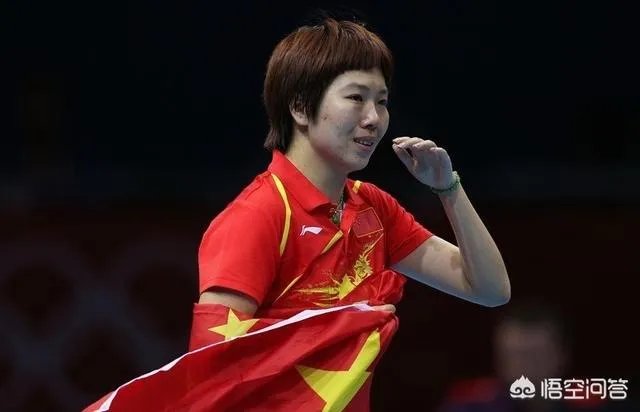 大满贯得主李晓霞即将当妈,挺“孕肚”现身观看乒乓球全国锦标赛。你怎么看?