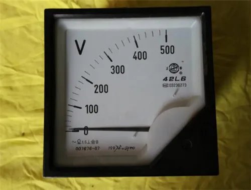 电压表怎么接线