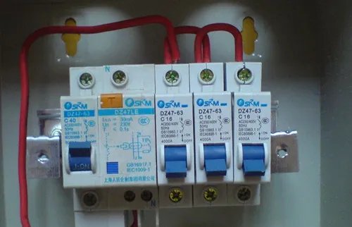 空开c32和32A有什么区别