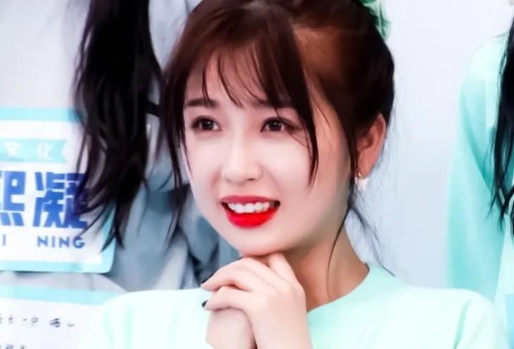 虞书欣还原顶火锅事件，为何她会被骗呢？