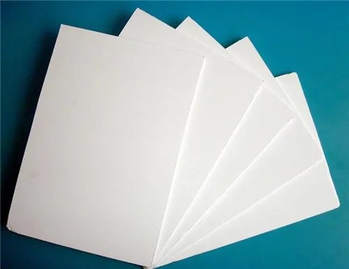 雪弗板和亚克力板的区别是什么