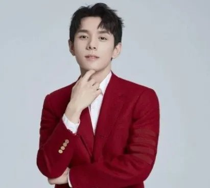 李佳琦公司因涉虚假宣传被罚30万，李佳琦本人对此事有何表示？