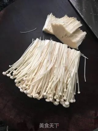 番茄金针菇肥牛