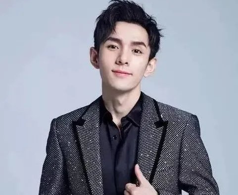 李佳琦公司因涉虚假宣传被罚30万，李佳琦本人对此事有何表示？