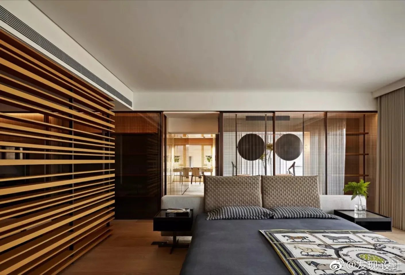 李玮珉-上海陈公馆考虑到建筑空间的气氛和色彩把控，空间构成组...