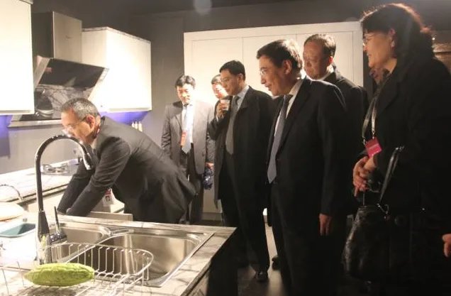 中华人民共和国国家工信部苗圩部长视察大信