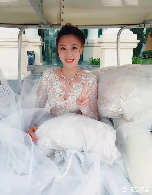 郎平用一句话致辞，含泪送惠若琪出嫁，你怎么看？