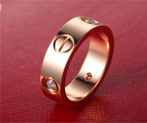 卡地亚戒指价格是多少   如何鉴别卡地亚戒指真假