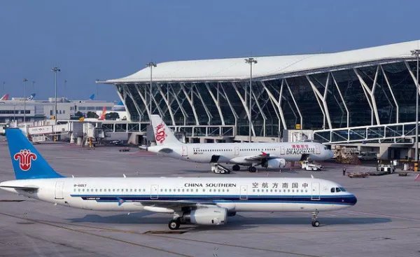 上海浦东机场免税店可以寄快递吗